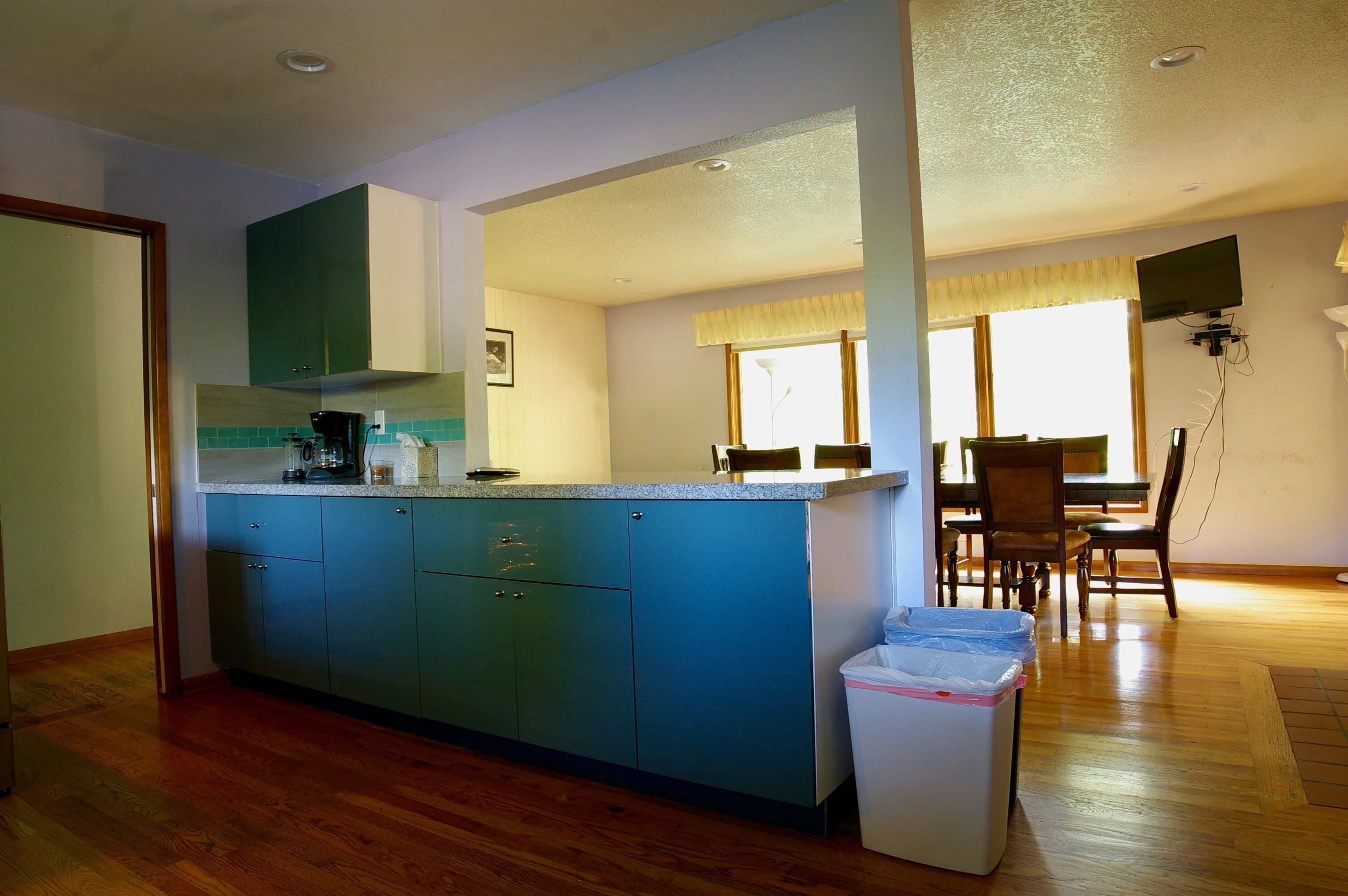 Quiet Place in the Park, 5bdrm/3bth