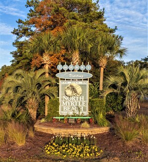 Property grounds - Grand Ocean Getaway III, Private Pool ! (North Myrtle Beach)