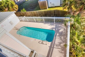Piscina externa sazonal