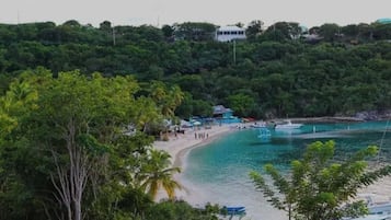 Playa en los alrededores