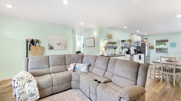 Smart TV, fireplace, DVD player, books