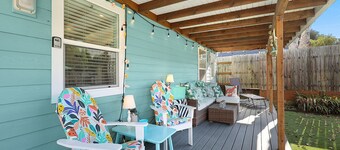 3 Blocks to Downtown Rockaway Beach