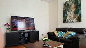 Smart TV, videojuegos, reproductor de DVD y libros 