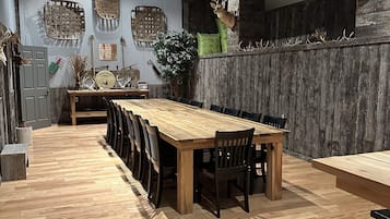 تناول الطعام