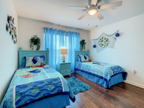5 habitaciones, tabla de planchar con plancha y wifi gratis 