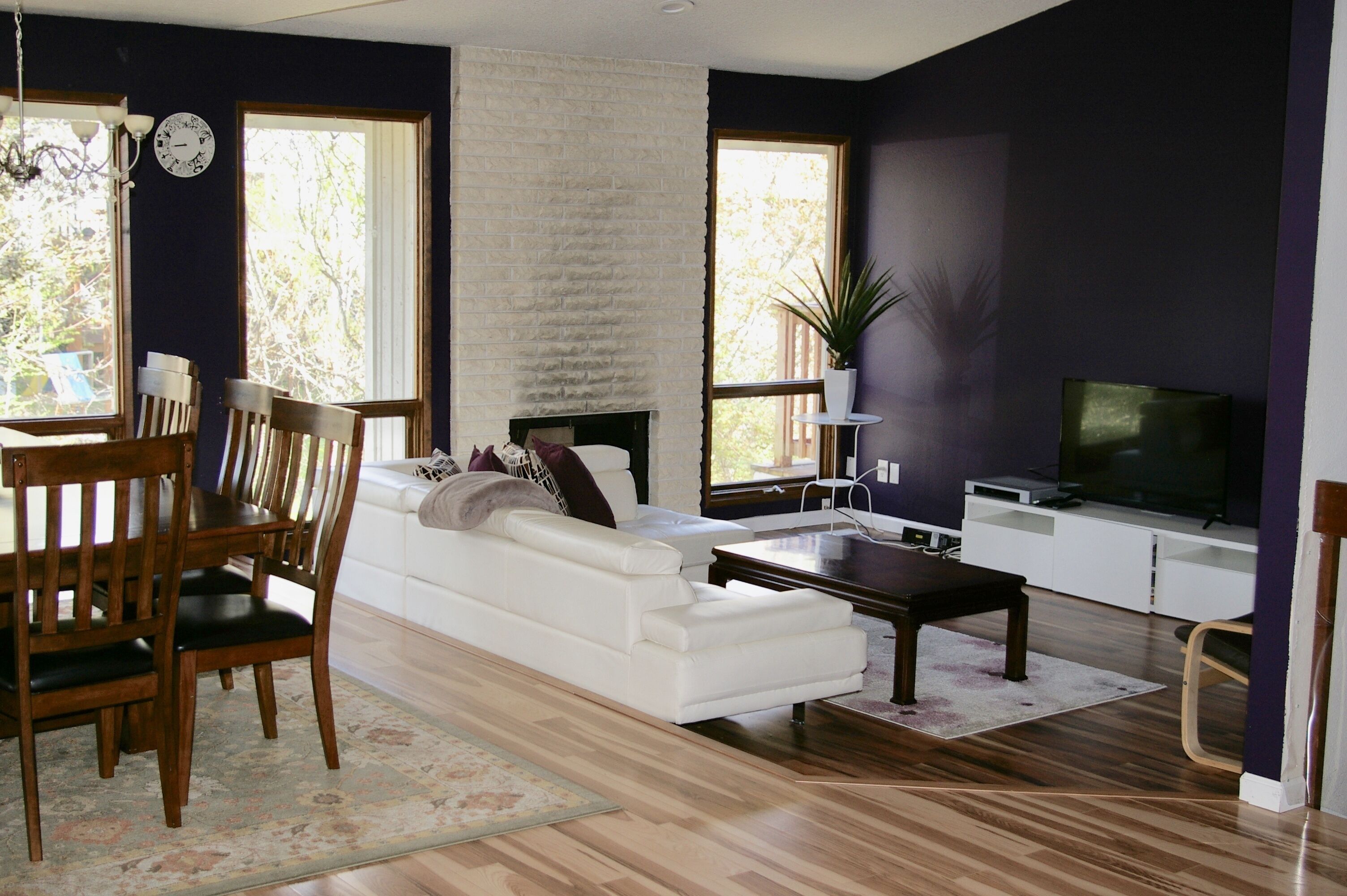 Spacious 4,000 Sq Ft House In Quiet Neighborhood