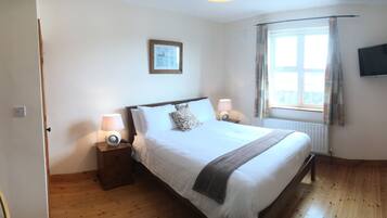 3 camere, ferro/asse da stiro, culla da viaggio, Wi-Fi gratuito