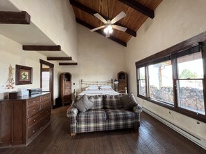 4 chambres, fer et planche à repasser, Wi-Fi, literie fournie