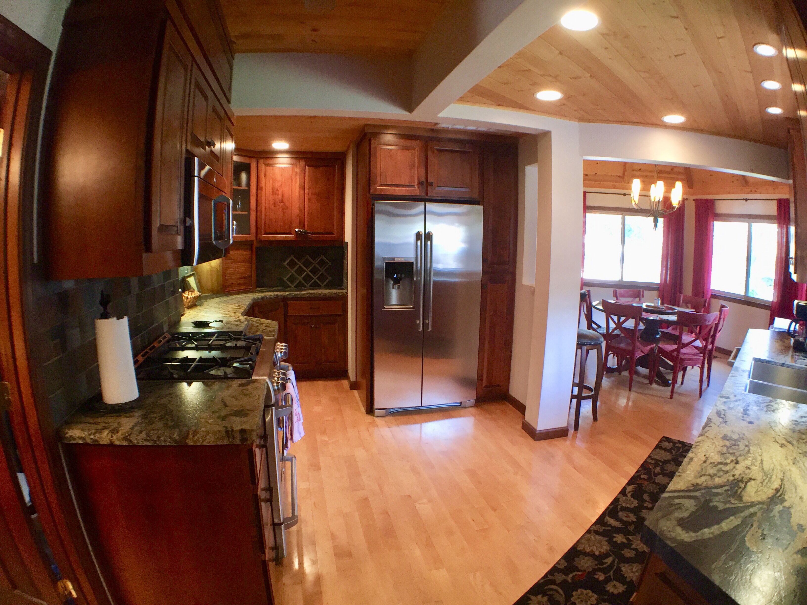 Gated Neighborhood- Short Walk to Private HOA Beach - Hot Tub -Grassy Yard