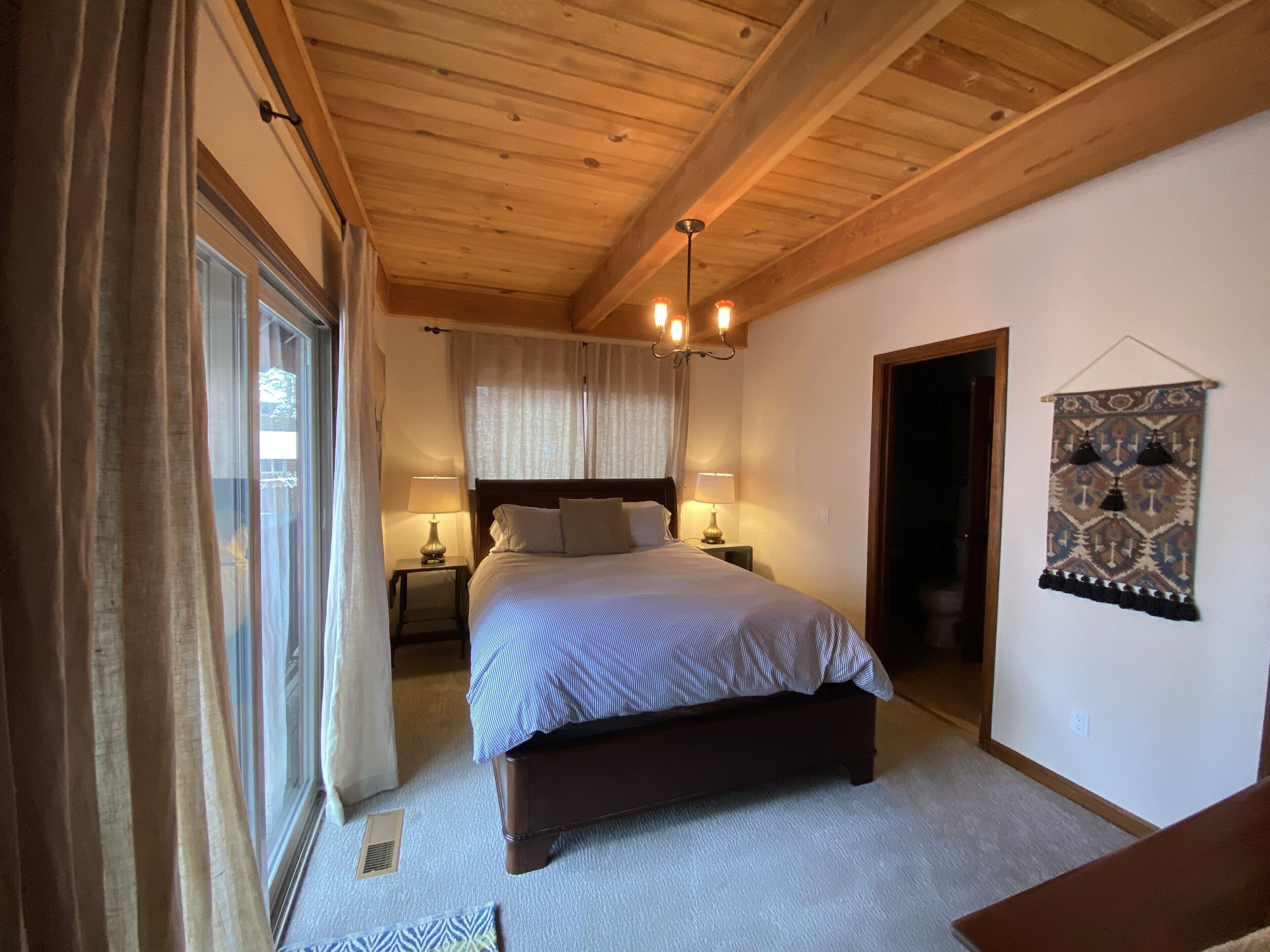 3 chambres, fer et planche à repasser, Wi-Fi gratuit, draps fournis