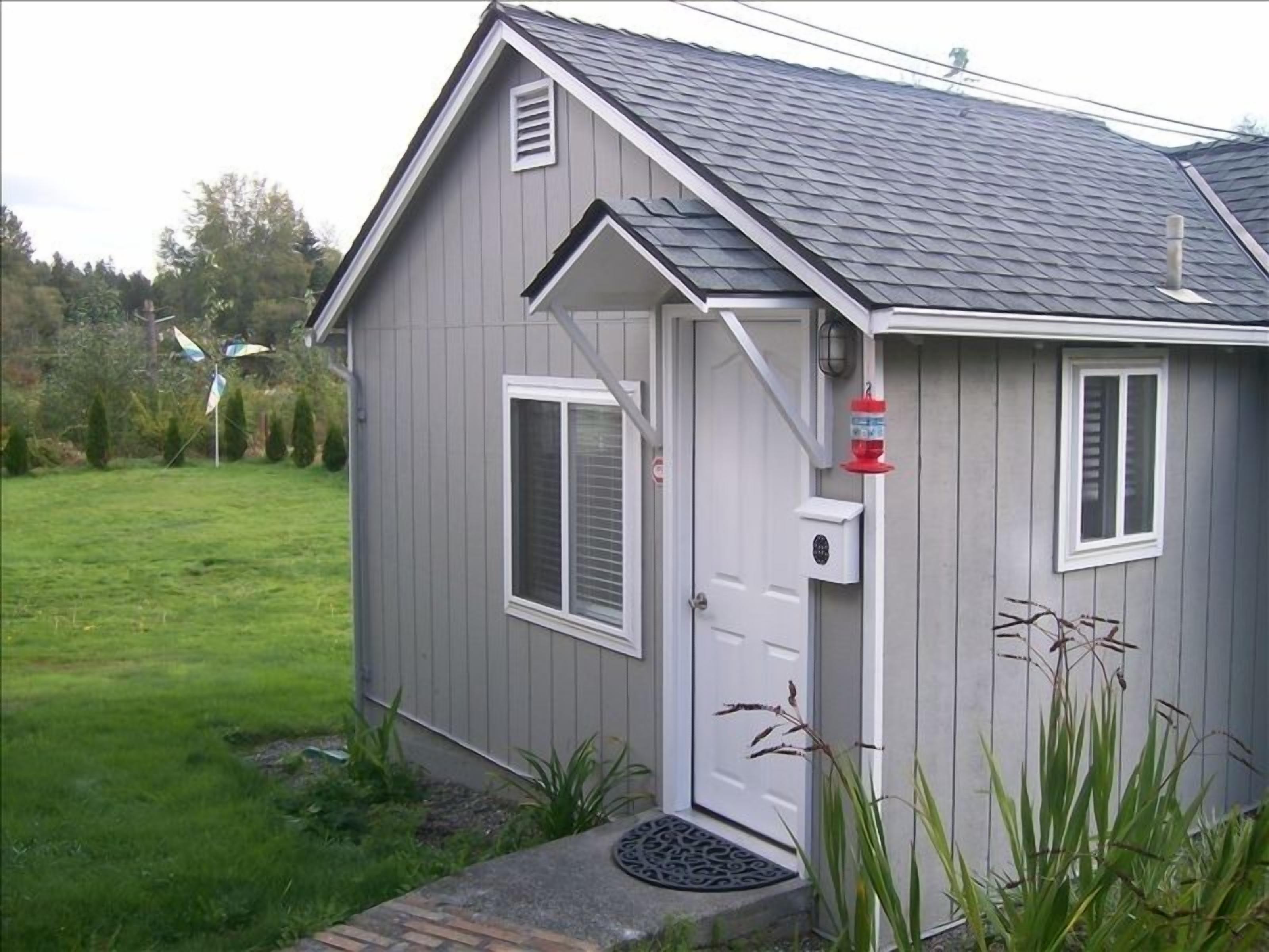 Stay at Lake Forbes Cottage, Your Home Away from Home