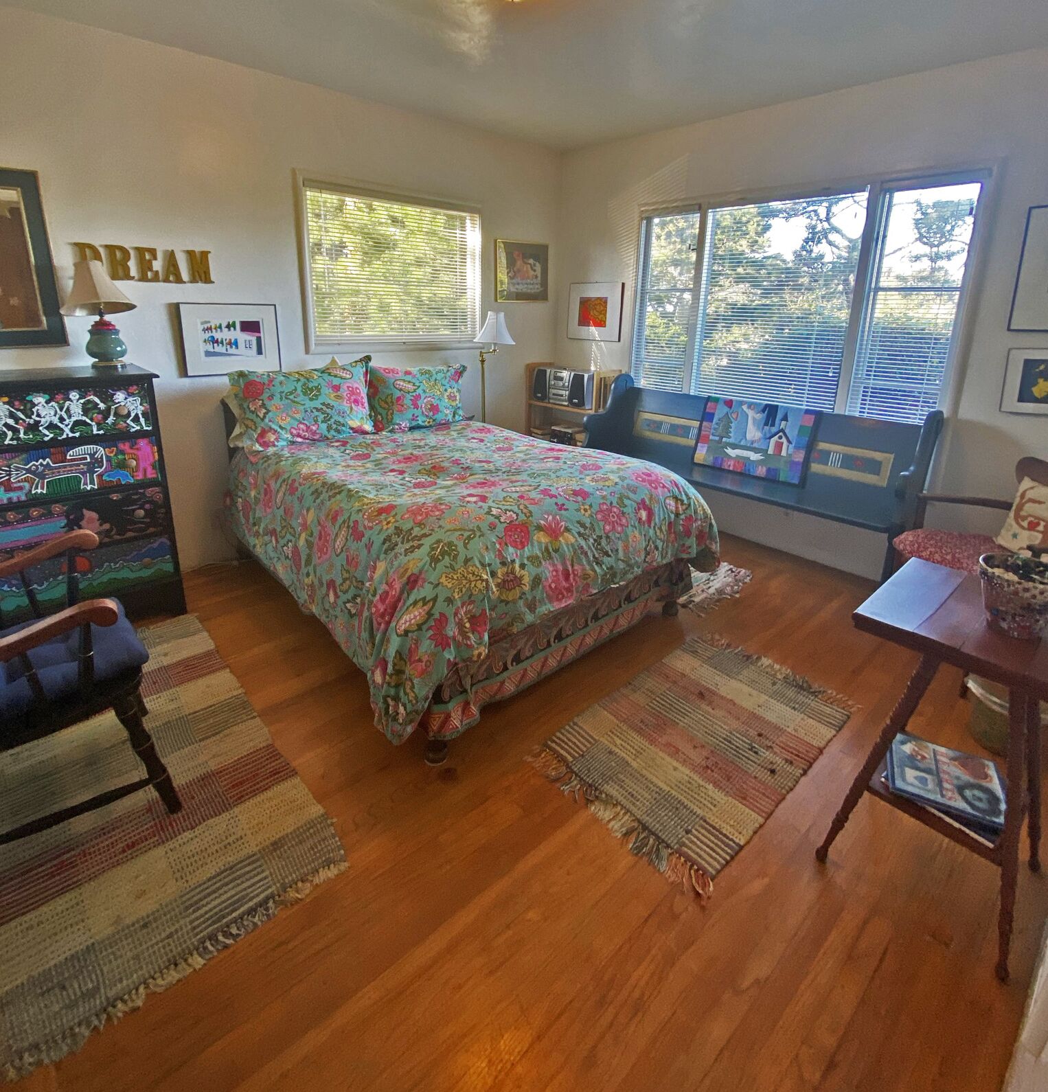 Taylor's Grove -An Eclectic Garden Home