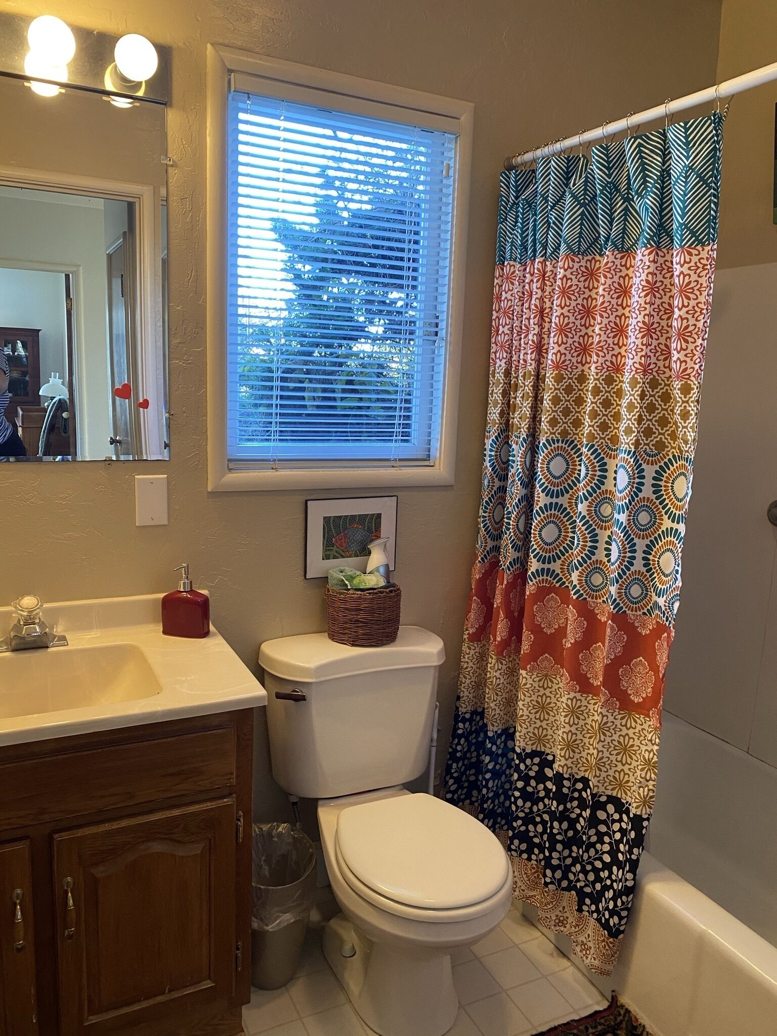 Taylor's Grove -An Eclectic Garden Home