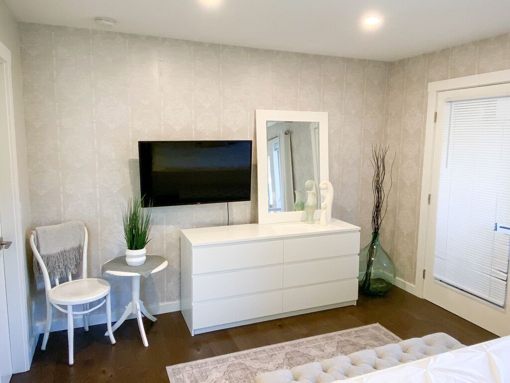 'The Verandah' King Suite at GaLa View B&B: Mountain & Lake Views