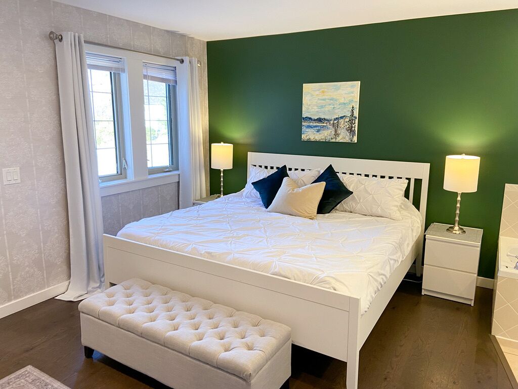 'The Verandah' King Suite at GaLa View B&B: Mountain & Lake Views