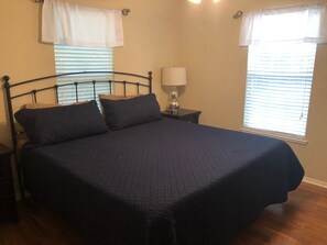 2 Schlafzimmer, Bügeleisen/Bügelbrett, kostenloses WLAN, Bettwäsche