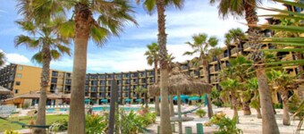 Family-friendly Amazing Ocean Front True One Bedroom Sleeps 6 SPRING MEGA SALE!