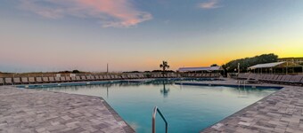 Top Floor HHB&T Oceanview 2 Bedroom Villa!! 