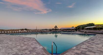 428 HHB & T Oceanview 2 Bedroom Villa !!