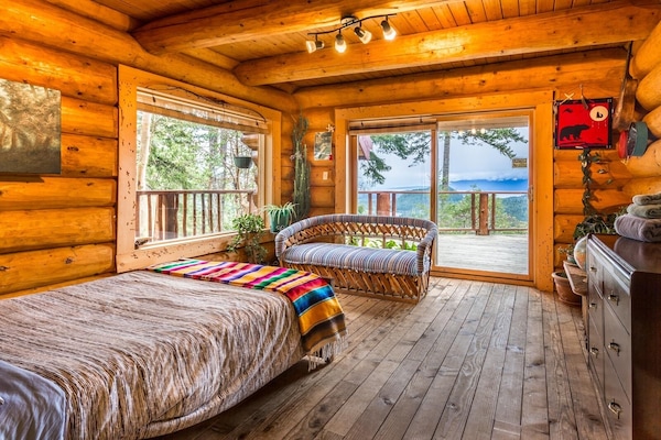 4 bedrooms, WiFi, bed sheets