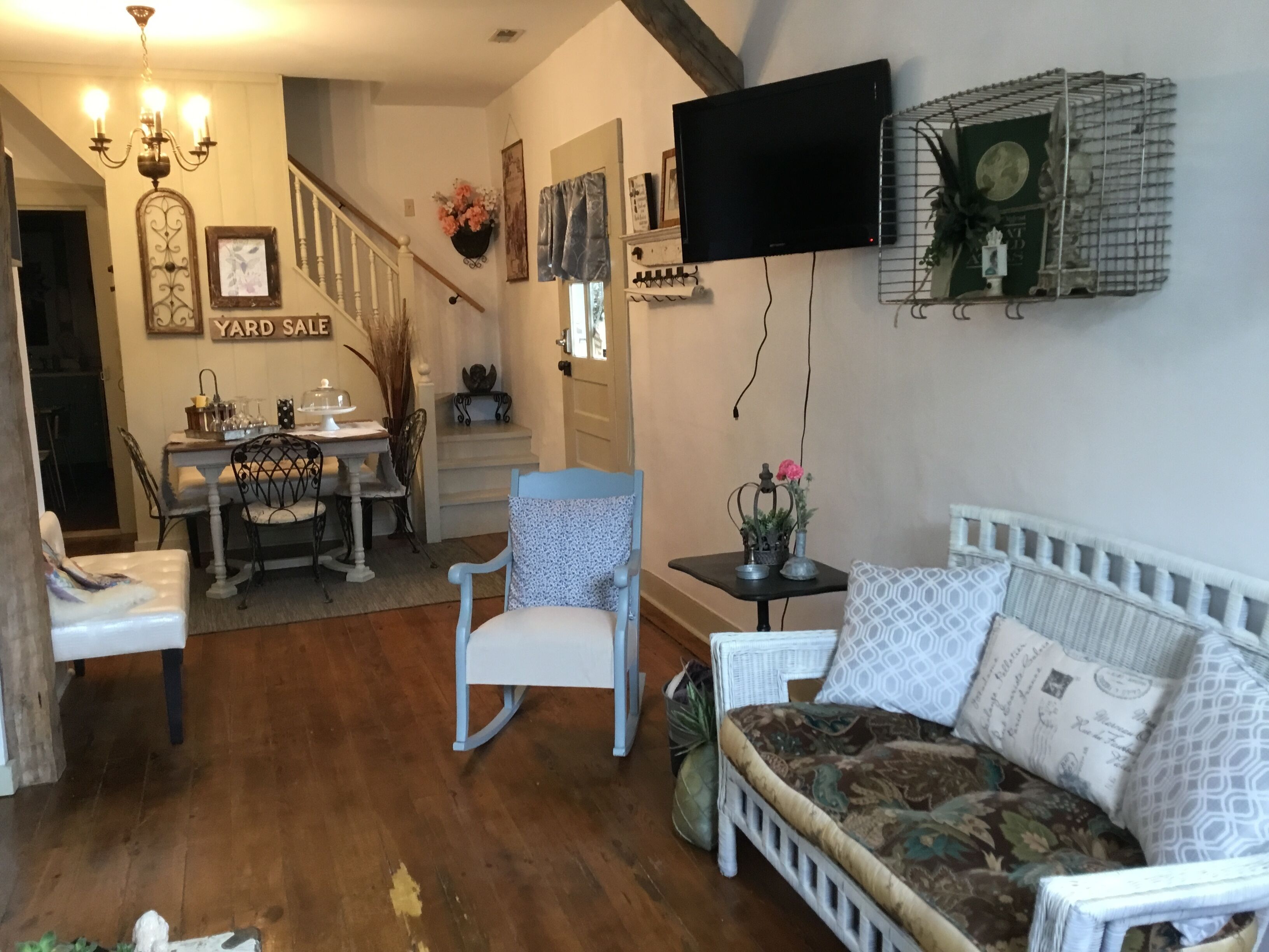 MS Bette’s has added a Hot Tub to our 3 bedroom 1 bath rental!