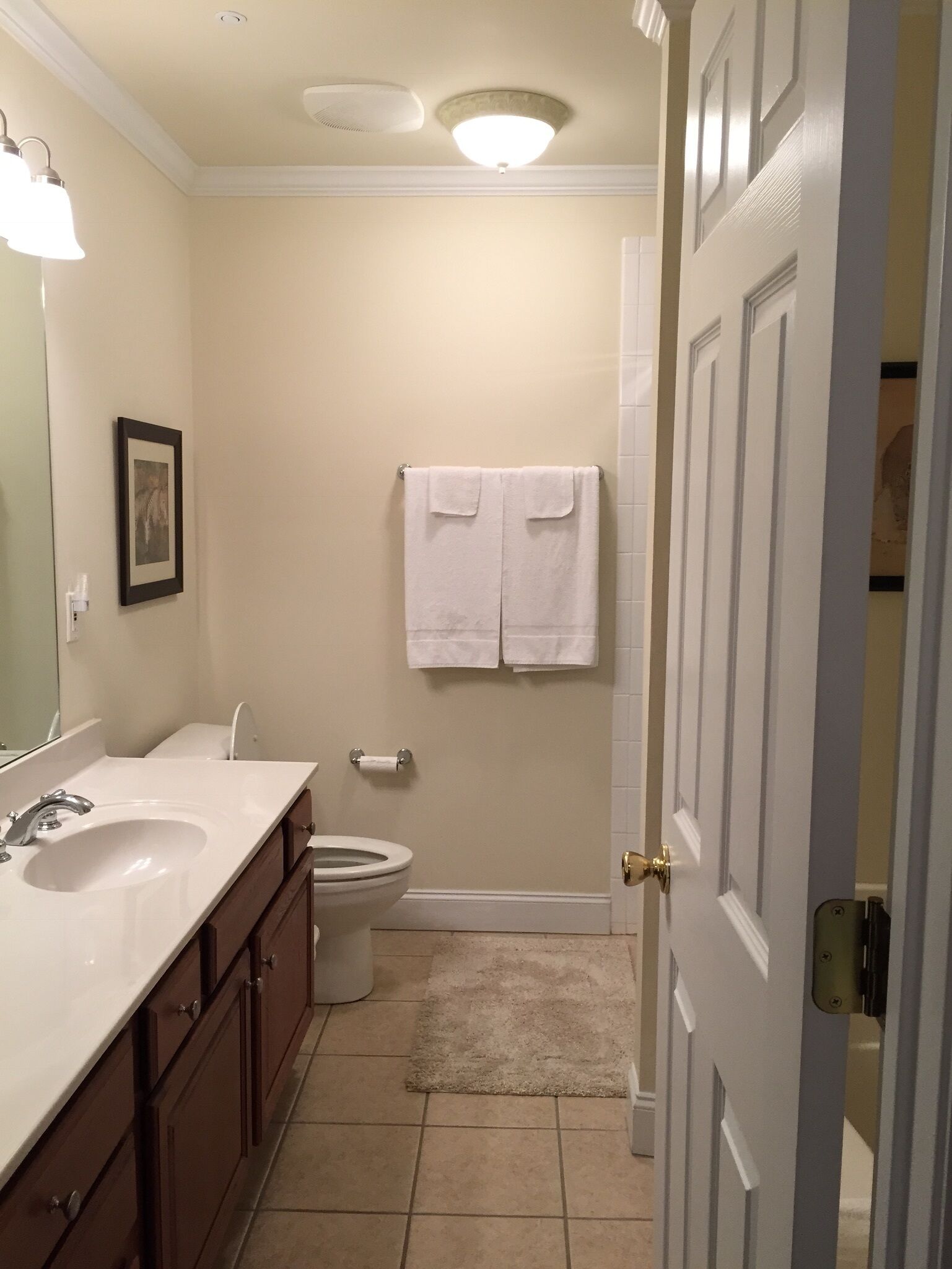 Mountain Experience with town convenience!