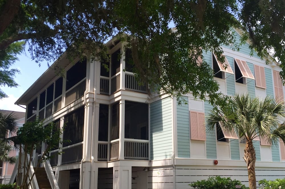 Deluxe Oceanview Penthouse, Cottage Cart & Transport From Dock Included!!