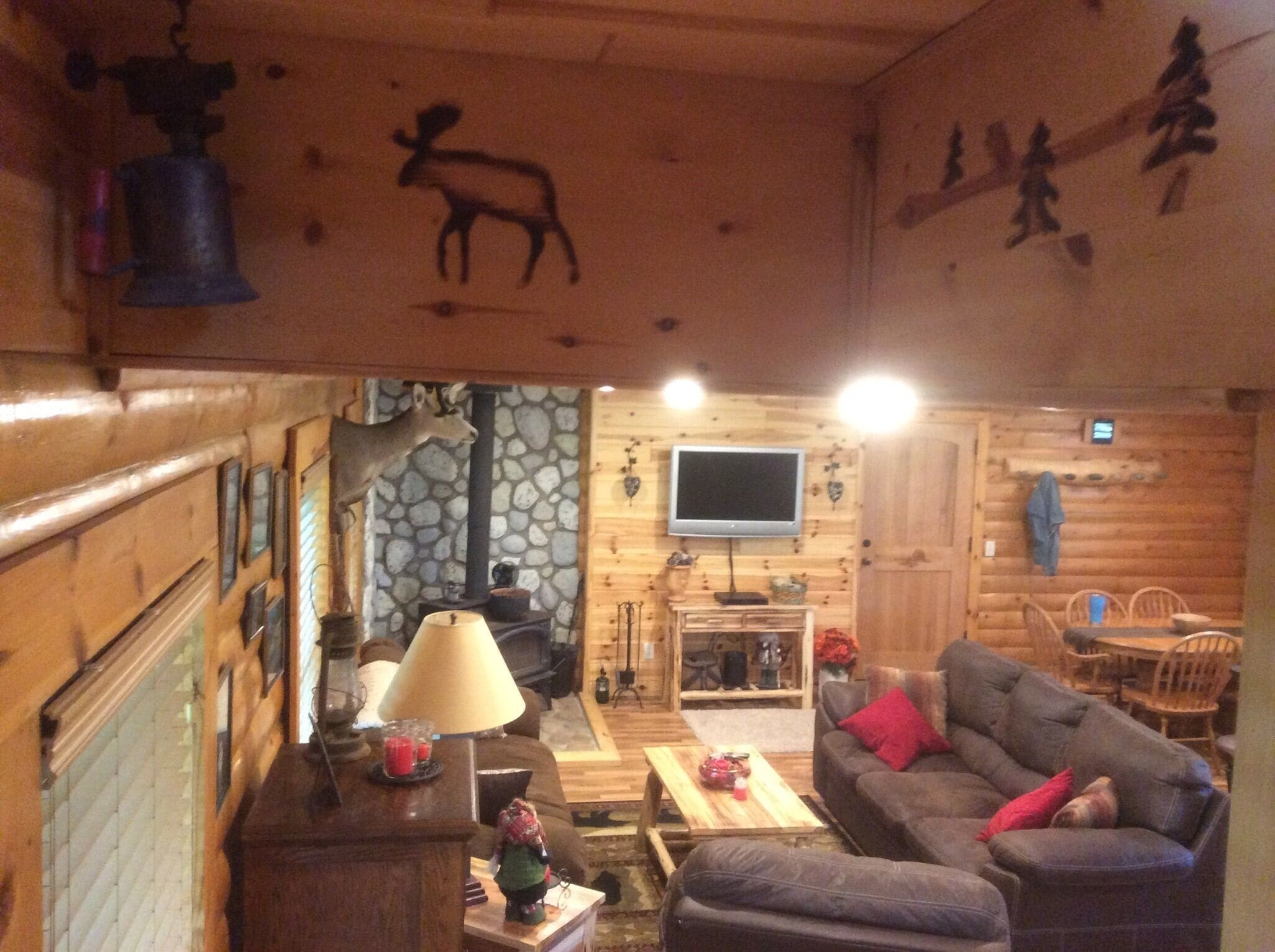 Log Home In Beautiful Grand Marais , Mi 