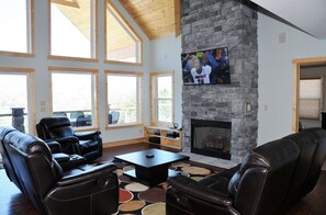 تلفزيون ذكي، مدفأة، ألعاب فيديو، مشغل دي في دي