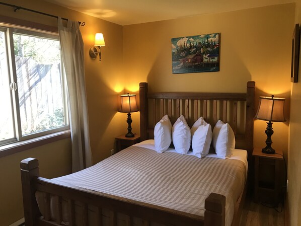 3 bedrooms, iron/ironing board, travel cot, free WiFi