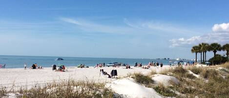 Beach nearby, sun-loungers, beach towels