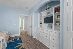 3 slaapkamers, reisbedje, wifi, beddengoed