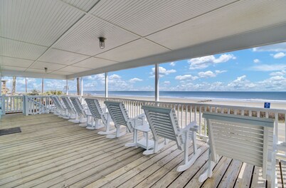 Beach Front Folly Beach 6 Bedroom 7 Bathroom Sleeps 14