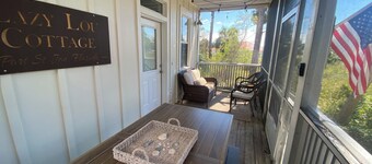 Lazy Lou. Low Rates June. 4 Bedroom+4.5 Bath+Pools+Hot Tub+Screen Porches.