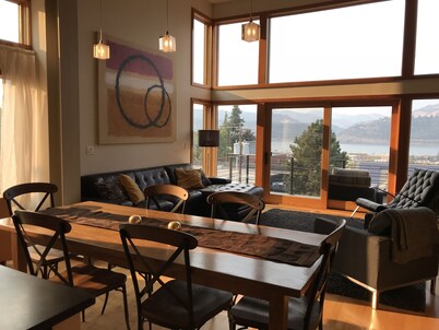 Urban Loft - Downtown Luxury Loft