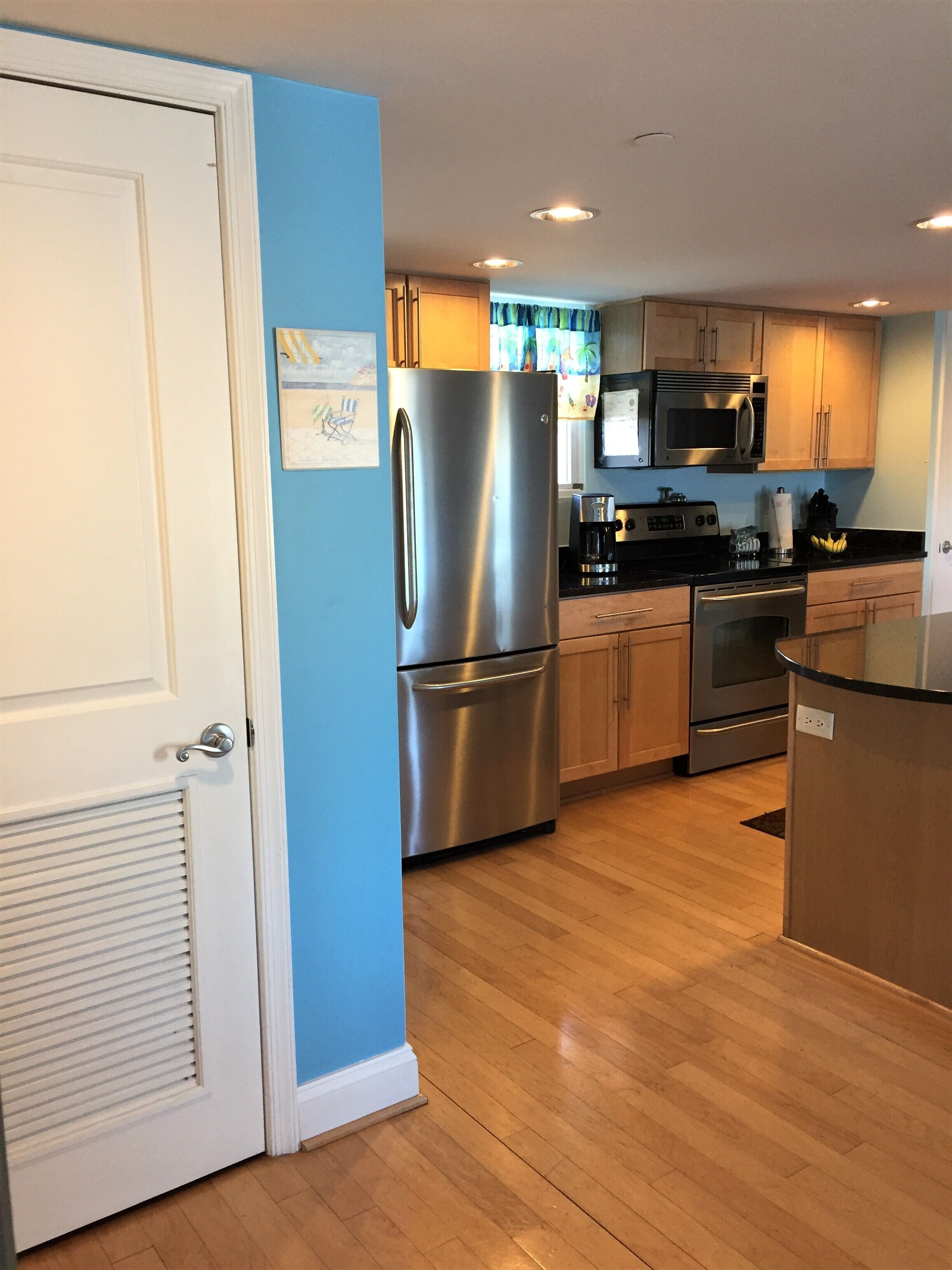 Beautiful Dewey Beach Condo at the Opal
