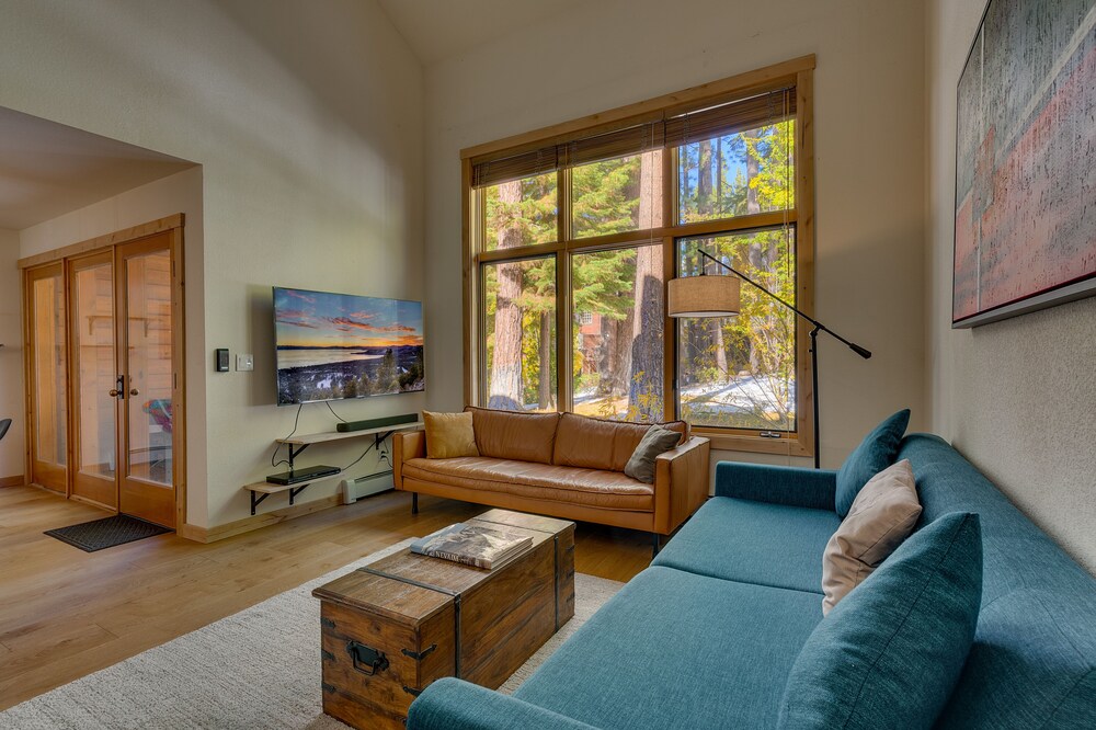Beautiful Third Creek Townhome in Incline Village - REMODELED 2021
