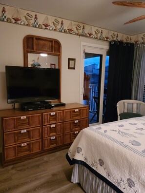 2 bedrooms, iron/ironing board, free WiFi