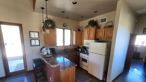 Coffee/tea maker, fridge, microwave, oven - Sahuaro Ranch Hideaway (Tucson)