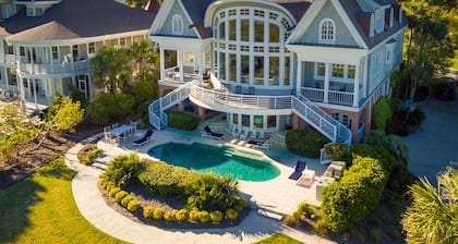 Spectacular Oceanfront Kiawah Home With Pool And Private Boardwalk To Beach