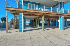 المنطقة المحيطة بالمنشأة