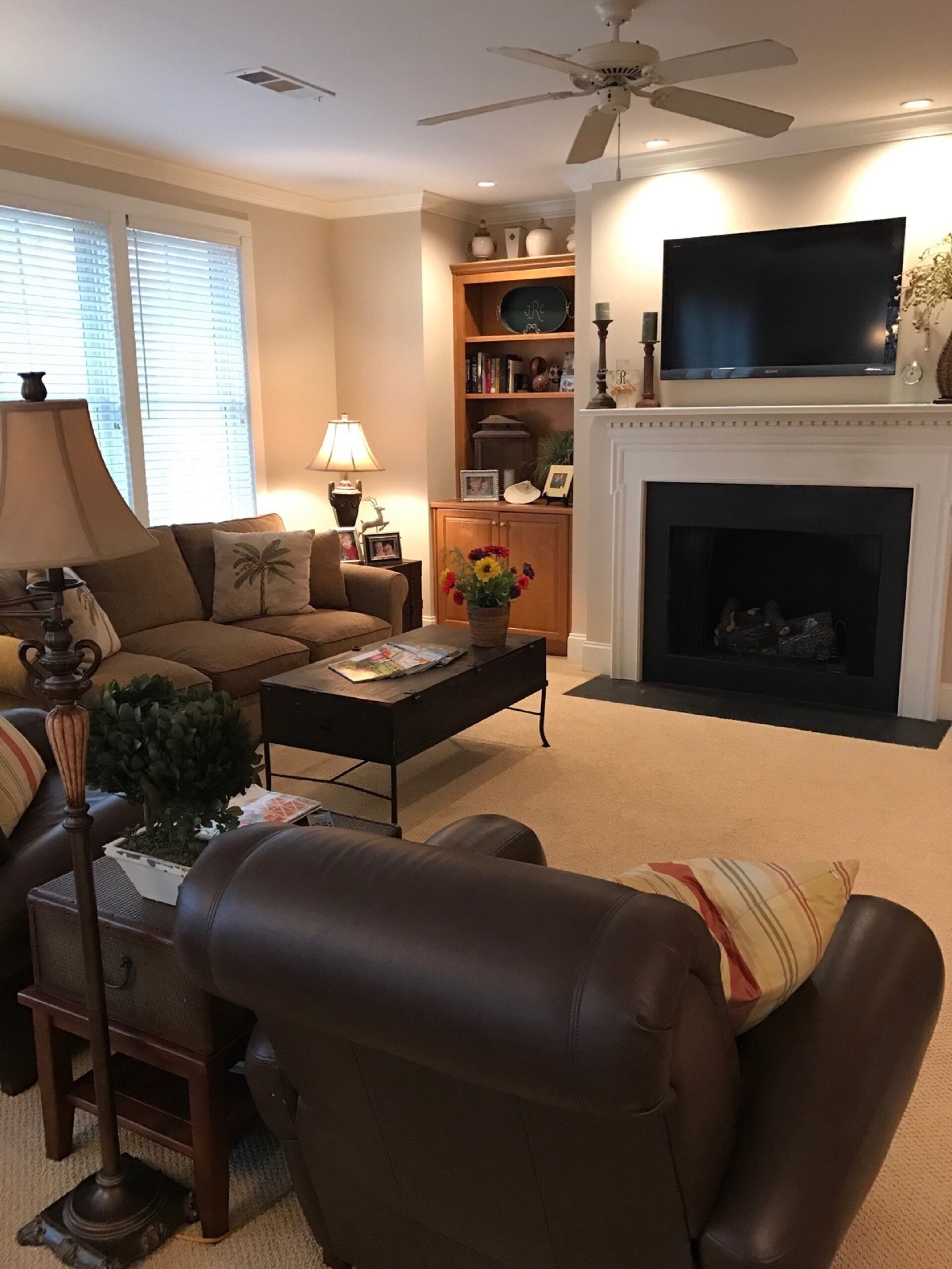 Two Bedroom Condo Minutes from the Ritz Carlton.