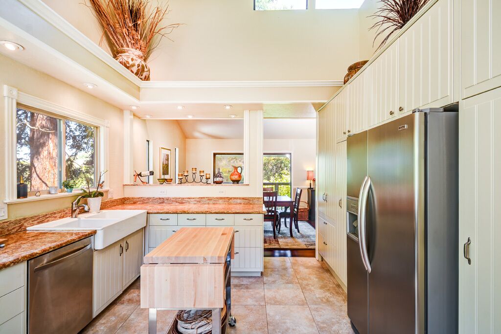 Wine Country Hideaway: 4BR, 2200Sf Rural Home With Solar-Heated Swimming Pool