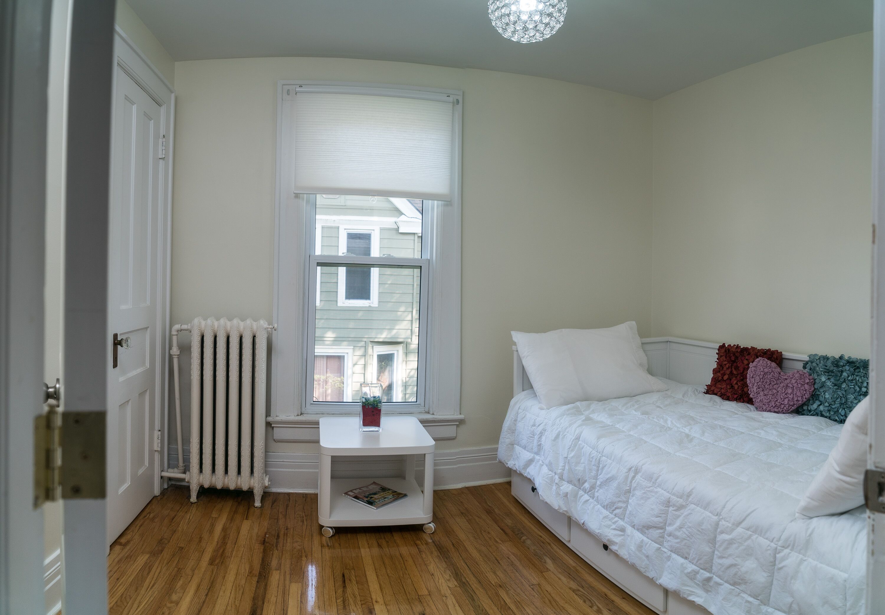 UPDATED 3 BDRM MINUTES TO THE FALLS!