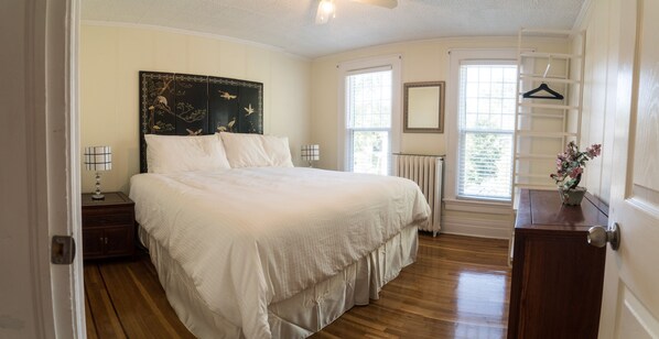 3 chambres, fer et planche à repasser, Wi-Fi, literie fournie