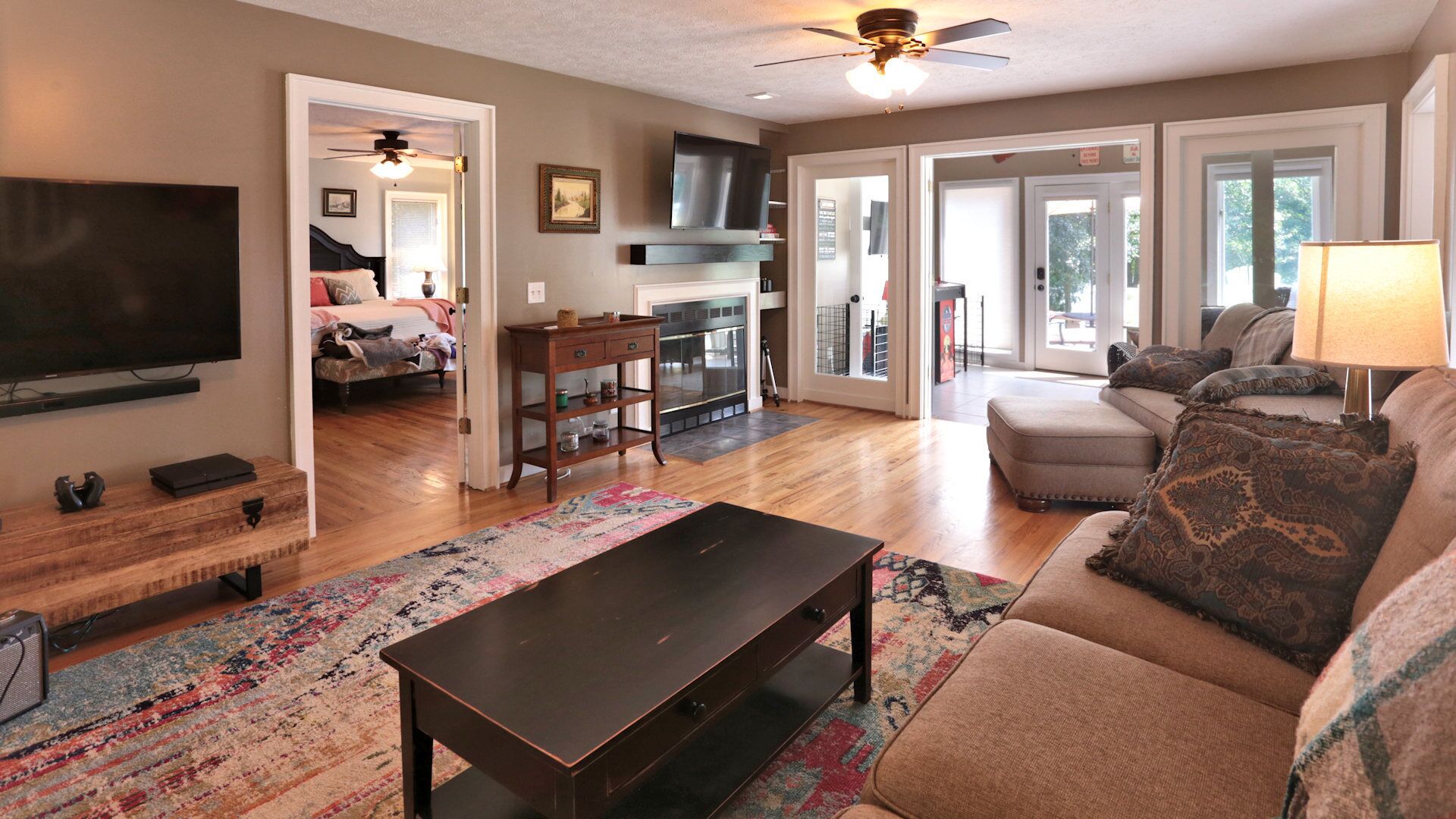 Tranquil, Close to the Water, Swim/Boat Dock, Hot Tub, Fireplace, Misty Mornin's