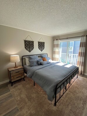 3 多间卧室、客房内保险箱、熨斗/熨衣板、WiFi