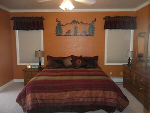 3 bedrooms, iron/ironing board, WiFi, bed sheets