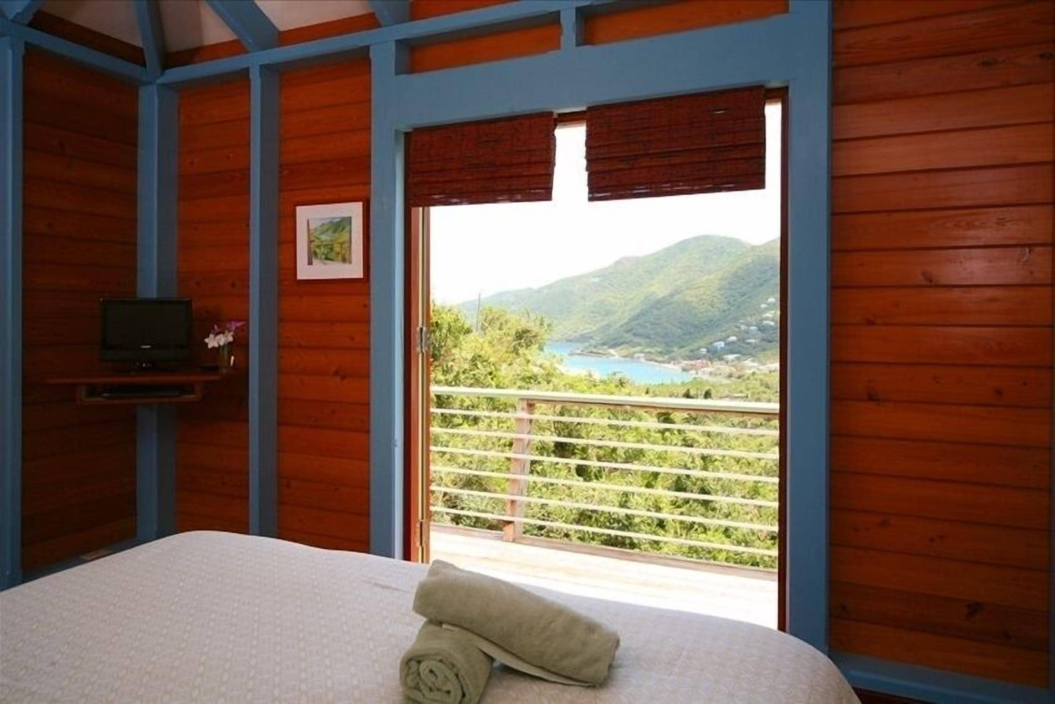 1 slaapkamer, een kluis op de kamer, een strijkplank/strijkijzer