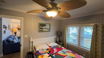 3 bedrooms, iron/ironing board, WiFi